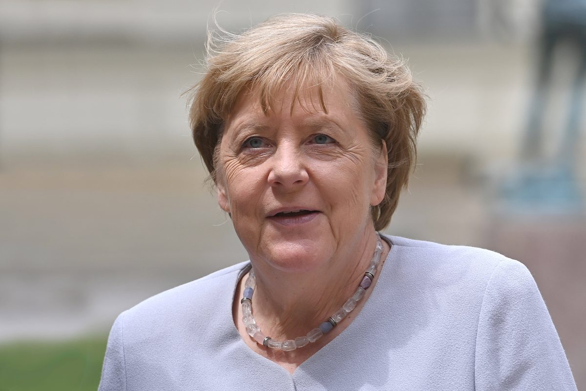 Ex-Kanzlerin Merkel meldet sich zurück.