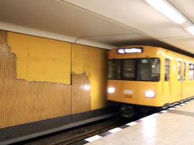 BVG: Die U-Bahnstation Ullsteinstraße in Berlin-Tempelhof.