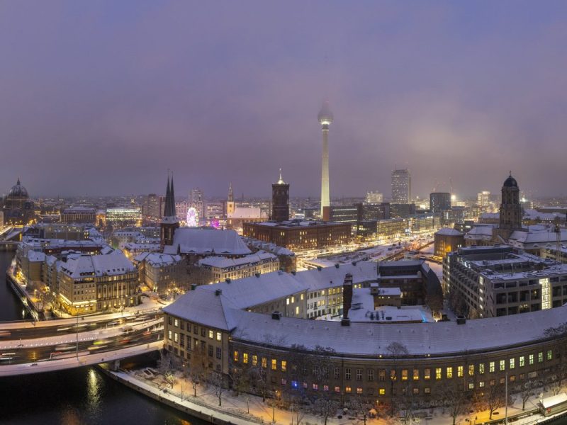 Alexanderplatz jetzt eine Eisbahn? – „Der Winterdienst dieses Jahr ist grauenhaft“