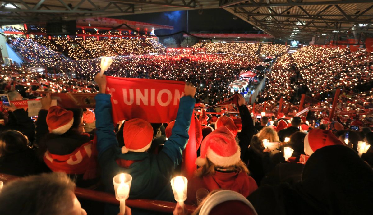 1. FC Union Berlin. Weihnachtssingen im Stadion An der Alten Försterei, im Jahr 2022.