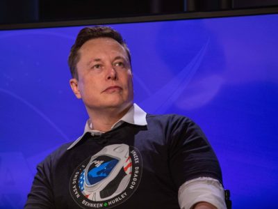 Elon Musk ist Mitbegründer von Tesla.