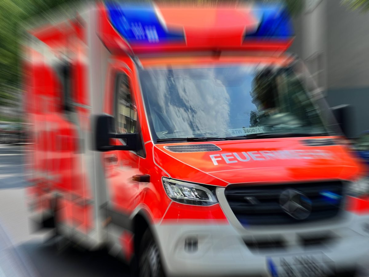 Berlin: Frau schafft es nicht mehr ins Krankenhaus – dramatischer Feuerwehr-Einsatz
