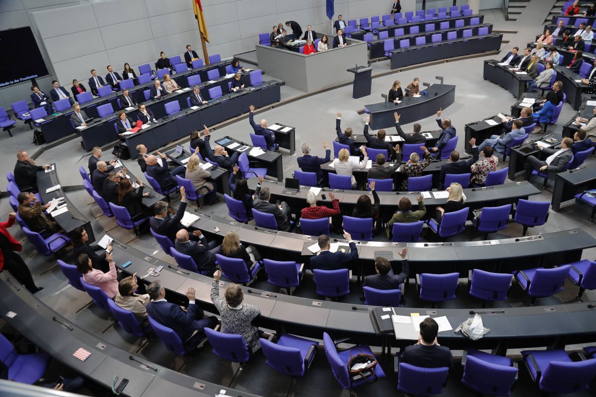 Eine Universität nahm die Politiker-Reden im Bundestag unter die Lupe.