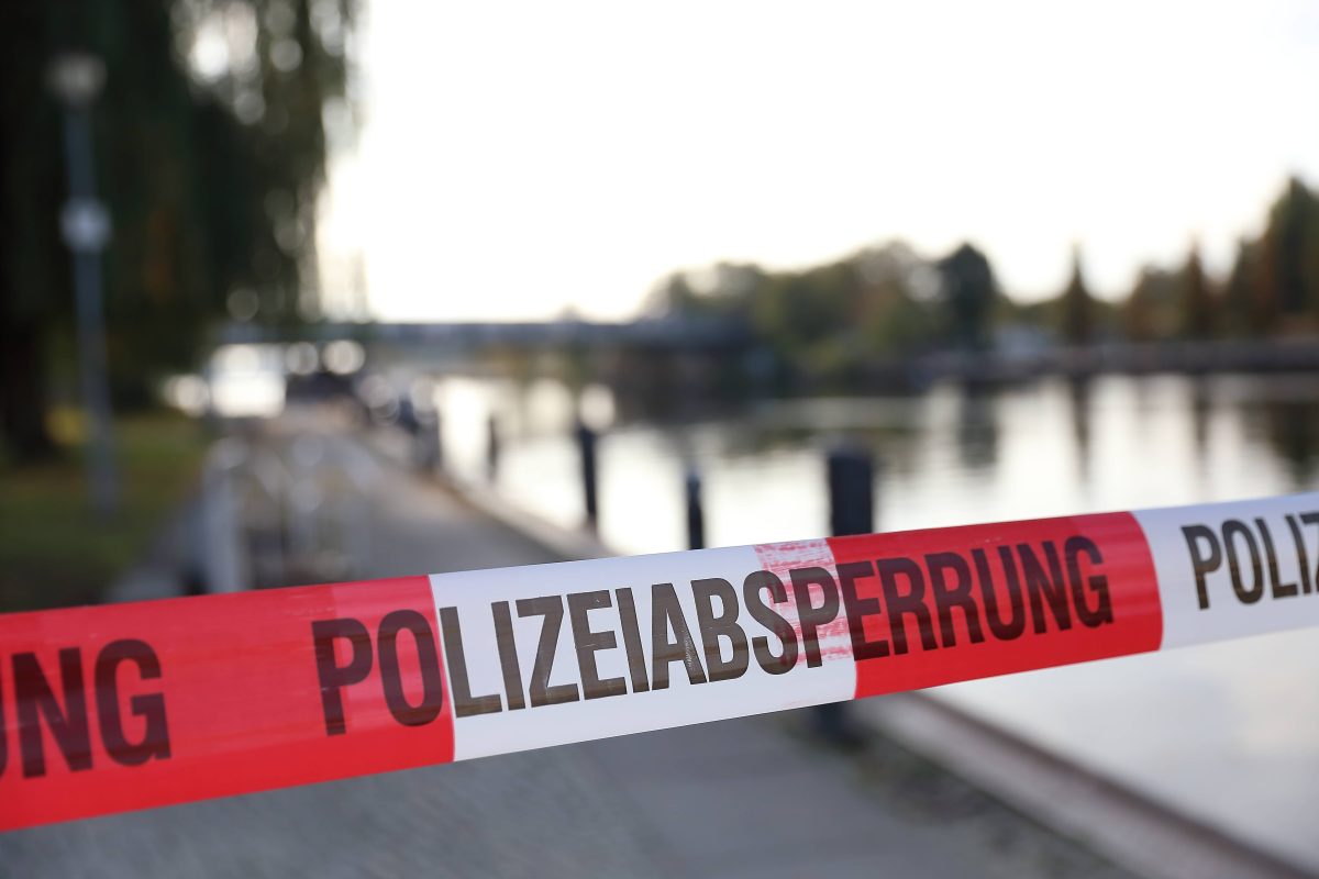 Symbolbild. Im Dezember fand im in der Havel eine Leiche. Die Polizei Berlin bittet nun um Mithilfe bei der Identifizierung des Mannes.