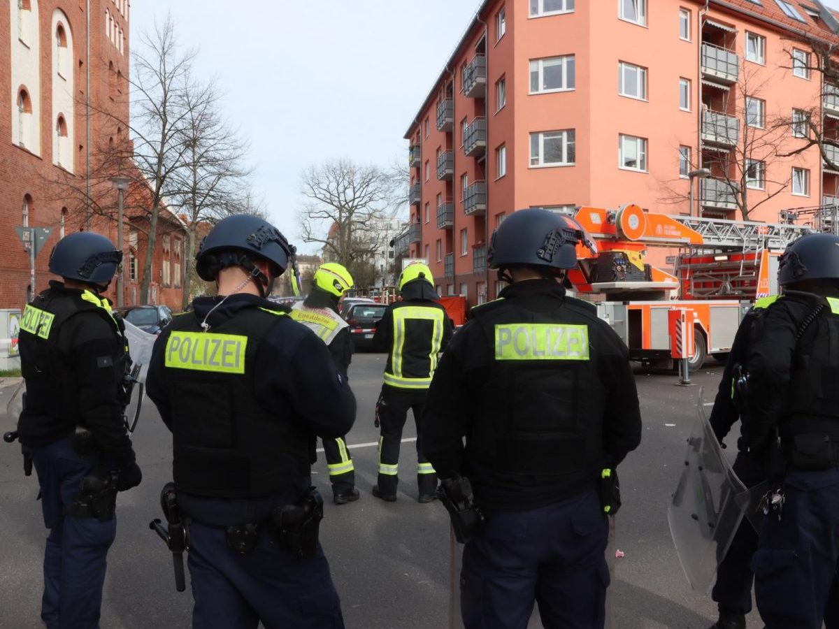 Berlin: Mann hält Kiez stundenlang in Atem – SEK-Einsatz