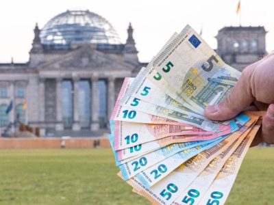 Kein pünktliches Gehalt für Abgeordnete im Bundestag.