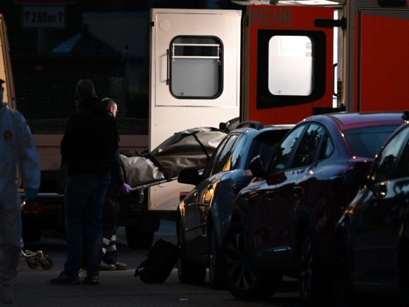 Berlin: Schüsse aus Auto –  Fußgänger getötet! Opfer war erst 19 Jahre alt