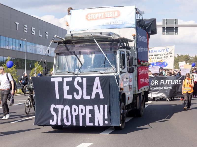 Tesla: Nach wochenlangen Protesten – Entscheidung um Fabrik-Erweiterung gefallen