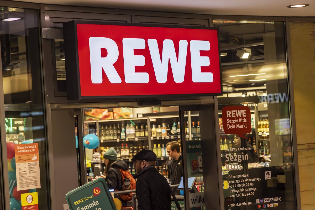 Kunden von Rewe, Aldi und Co. müssen sich auf eine Neuerung des Sortiments gefasst machen (Symbolfoto).