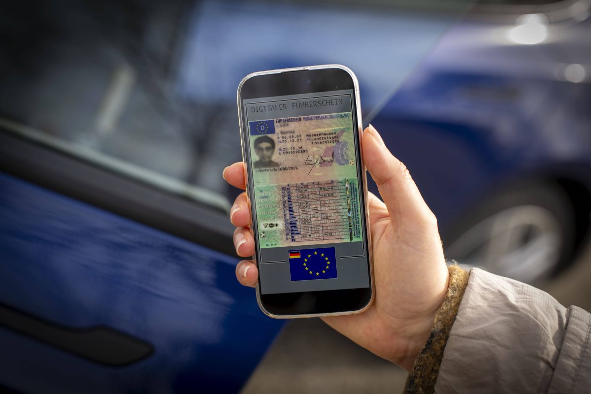 Der Führerschein ist bald digital verfügbar.