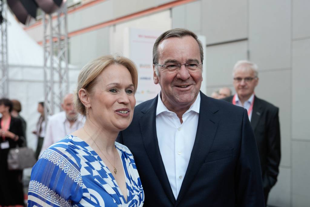 Boris Pistorius und Julia Schwanholz