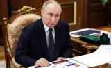 Im Vorfeld von Großwahlen zünden Terroristen – und aus Russland gibt es mysteriöse Suchanfragen. Zufall oder steckt Putin dahinter?