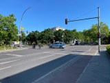 Die Brandenburger Polizei sperrt die Zufahrt zum Sperrgebiet ab.