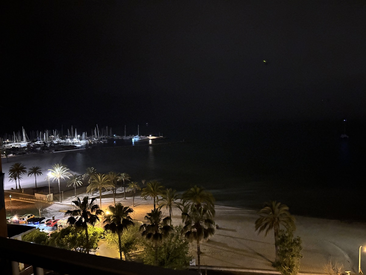 Heftiger Knall auf Mallorca – Urlauber erwischt es mitten in der Nacht eiskalt