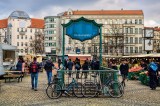 Blick auf den Markt auf dem Hermannplatz in Berlin-Neukölln.