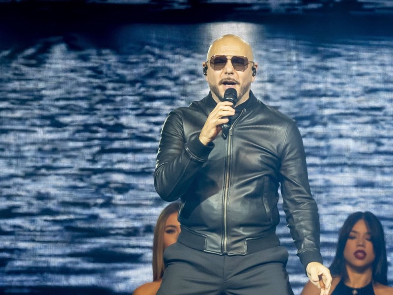 Nie war es so offensichtlich: Pitbull gibt Konzert in Berlin