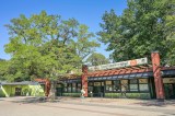 Das Eingangstor des Tierparks Berlin.