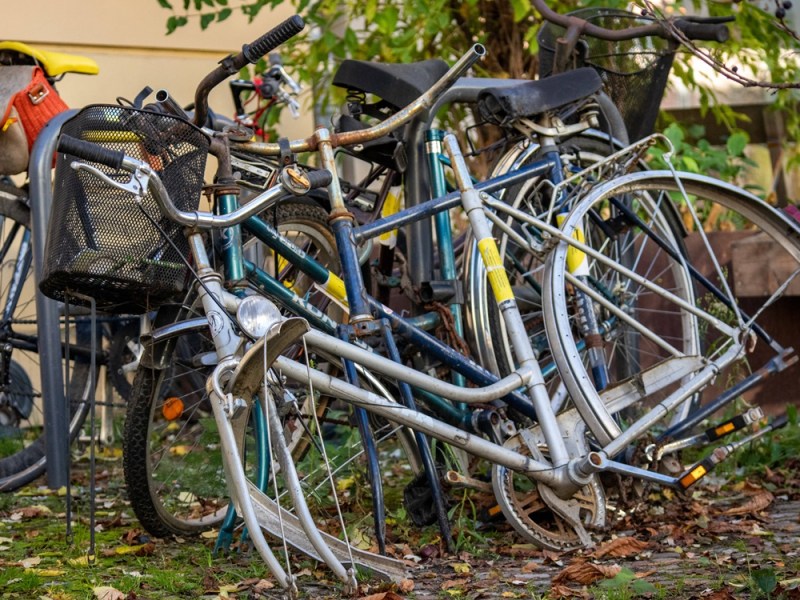 Pankow räumt im Straßenverkehr auf! DAS passiert jetzt mit den ganzen Schrotträdern