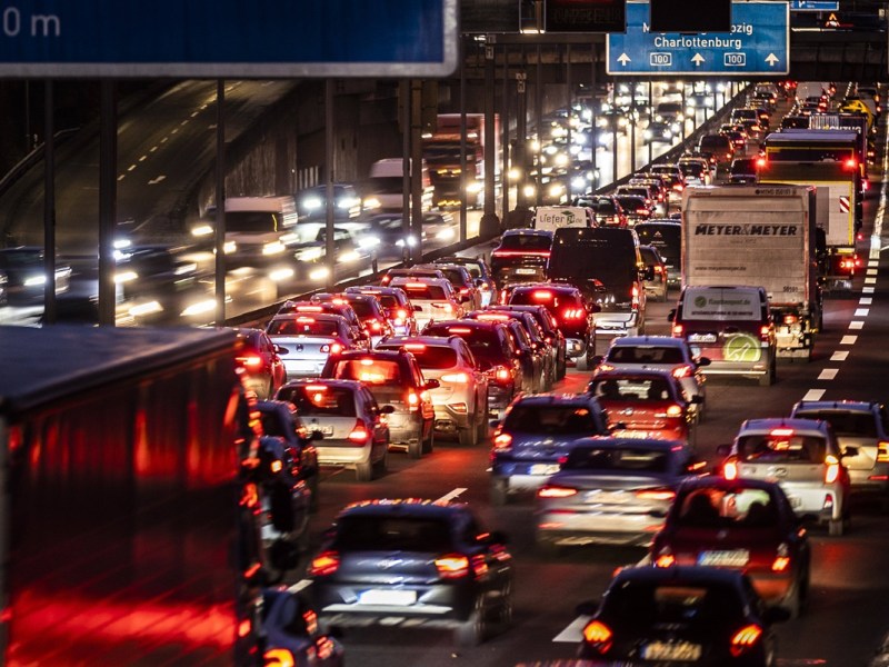 A100 gesperrt! Hier geht heute Nacht nichts mehr