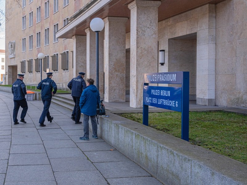 Berliner Polizei erntet blanken Hass – und macht eine klare Ansage