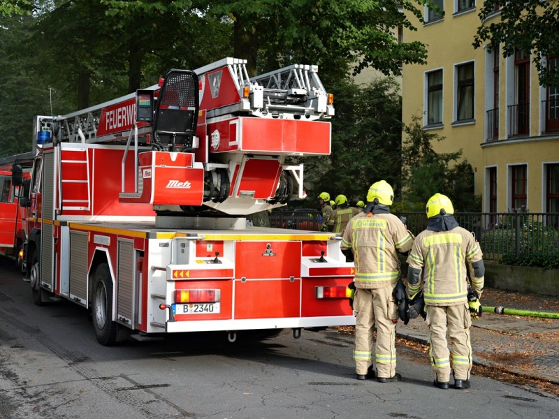 Nach Brand in Berlin-Schöneberg – Mieter stehen vor dem Nichts!
