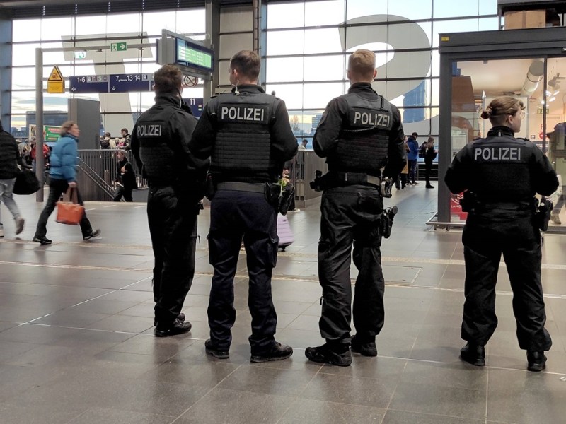 Waffenverbot tritt in Kraft – das ändert sich jetzt im öffentlichen Verkehr in Berlin