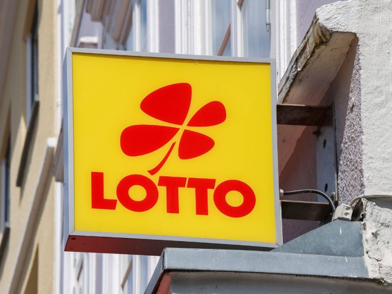 Frau räumt 71 Millionen Euro im Lotto ab – eine Woche später steht sie vor dem Nichts