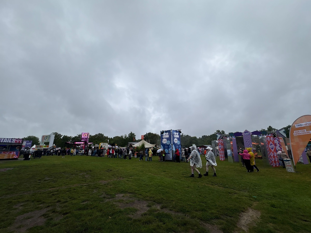 Schlechtes Wetter auf dem Lollapalooza 2025.