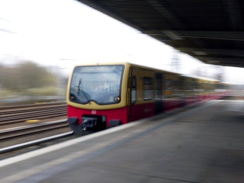 S-Bahn Berlin Störungen: Weitreichende Einschränkungen im Berufsverkehr