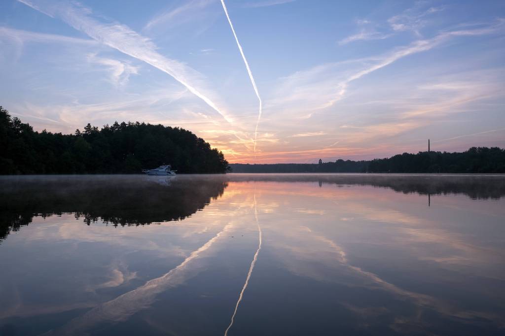 Sonnenaufgang über See