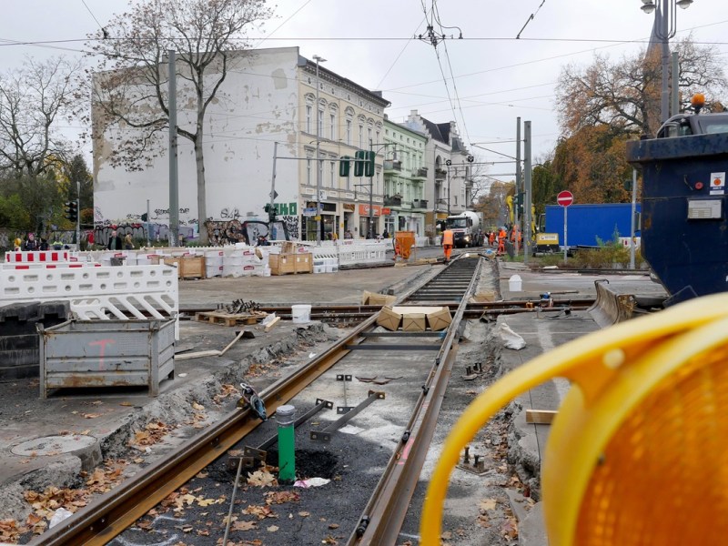Eine Baustelle an Gleisen der BVG.